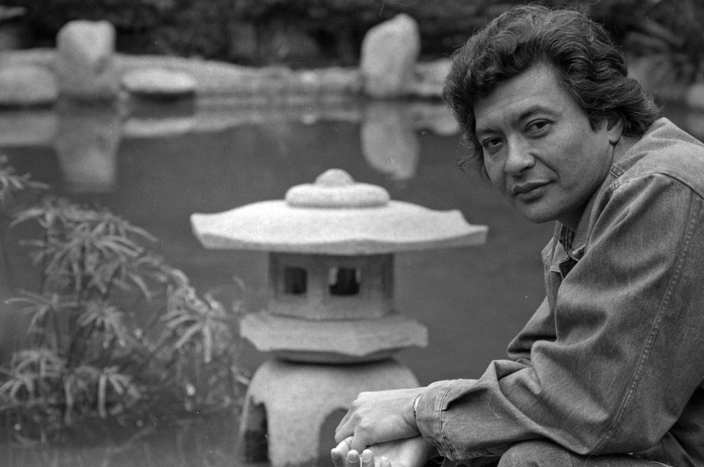 José Watanabe en un retrato del año 1989. (Foto: Archivo de la revista Caretas)