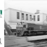 slide-ojo-pare-cruce-tren